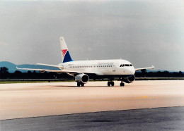 Airbus A320 In Croatia Airlines - 180 X 130 Mm. - Photo Presse Originale - Aviación