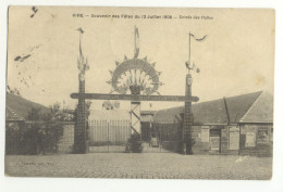 14/ CPA - Vire - Souvenir Des Fetes Du 12 Juillet 1908 - Entrée Des Halles - La Digue Promenade - Vire