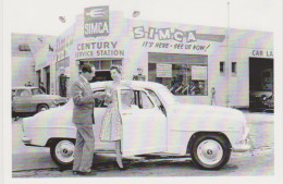 SIMCA ARON DEVANT GARAGE 1959 - CARTE POSTALE 10X15 CM NEUF - Voitures De Tourisme