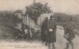 BE6 - GUERRE 1914 /1915 - HIGHLANDERS CANADIENS SUR LE FRONT - 2 SCANS - Guerra 1914-18