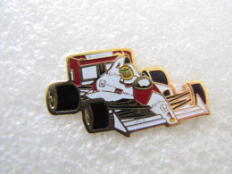 PIN'S    FORMULE 1   McLAREN  HONDA  AYRTON SENNA   MARLBORO - F1