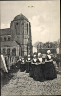 CPA Veere Zeeland Niederlande, Prozession, Schwester, Kirche - Autres & Non Classés