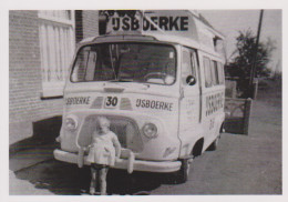 RENAULT ESTAFETTE USBDERKE - CARTE POSTALE 10X15 CM NEUF - Voitures De Tourisme