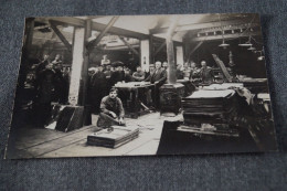 Ancienne Carte Photo D'usine,atelier De Farcienne ? Jumet ? à Identifier - Farciennes