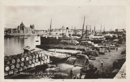 13-Marseille Le Quai De La Joliette Vue De La Jetée - Joliette, Port Area