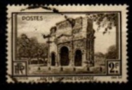 FRANCE    -   1938 .   Y&T N° 389 Oblitéré.  Arc De Triomphe D 'Orange. - Gebruikt