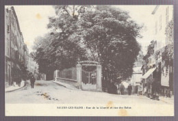 Salins Les Bains, Rue De La Liberté Et Rue Des Bains (A17p35) - Andere & Zonder Classificatie