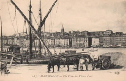 . 13 . MARSEILLE . Un Coin Du Vieux Port . Bateaux De Pêche, Attelage . - Vieux Port, Saint Victor, Le Panier