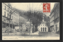 Uriage Les Bains, Le Casino Et Hotel Du Cercle (A17p36) - Uriage