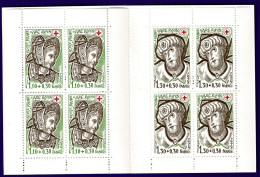 Ref 1645 - France 1979 - Red Cross Booklet SG 2334/2335 - Croix Rouge