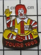 3517 Pin's Pins / Beau Et Rare / McDONALD'S / CLOWN RONALD TOURS 1993 - McDonald's