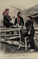 1853 - Suisse  - FOULARDS ROUGES Des  PAYSANNES De CHAMPERY - Valais - - Champéry