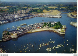 29 CONCARNEAU N°503 Le Port Et La Ville Close Postée De Landerneau - Concarneau