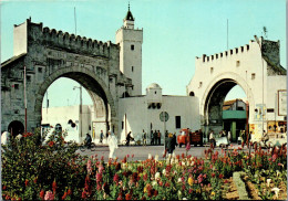 50462 - Tunesien - Tunis , Bab El Khadhra - Gelaufen 1975 - Tunesien