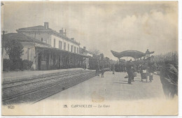 D 83.  CARNOULES.  LA GARE.  CARTE ECRITE - Andere & Zonder Classificatie