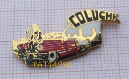 PAT14950 COLUCHE HUMORISTE ACTEUR  VOITURE AMERICAINE CADILLAC Rouge En Version EGF - Celebrities