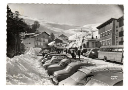 Ceuse , La Station De Sports D'hiver Du Gapençais , Le Parking Et Les Pistes De Ski , Cpsm 10,5 X 15 - Other & Unclassified