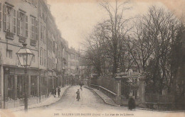 DE 17 -(39 ) SALINS LES BAINS  -  LA RUE DE LA LIBERTE  - ETABLISSEMENT THERMAL - 2 SCANS - Autres & Non Classés