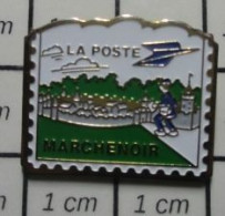 3517 Pin's Pins / Beau Et Rare / POSTES / LA POSTE MARCHENOIR EN FORME DE TIMBRE-POSTE - Correo