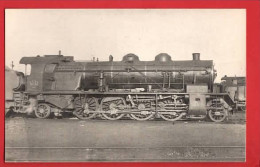 FRANCE  LES LOCOMOTIVES  DU SUD EST  ( EX PLM ) MACHINE 141 C 1284  CARD CARTE 577 - Trenes