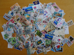 Nouvcelle Calédonie  Gros Lot D'oblitérés Plus De 500 Timbres Bon état - Lots & Serien