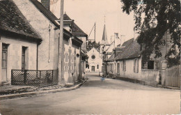 DE 13 -(37) SAINT FLOVIER  -  LA RUE DE L ' EGLISE - 2 SCANS - Other & Unclassified