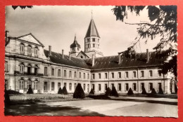 71 - Saône Loire - CLUNY - CPSM 170 - Abbaye / Palais Dathose - éd CIM - Cluny