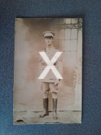 WW1 SOLDIER  OLD R/P POSTCARD MILITARY INTEREST WAR - Guerra 1914-18