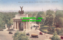 R539552 Wellington Arch. Hyde Park Corner. London. D. F. And S - Autres & Non Classés