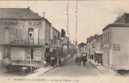 EP 23 -(51) MOURMELON LE GRAND - LA RUE DE CHALONS - ANIMATION - COMMERCE : PHOTOGRAPHIE  LOCART : CARTES POSTALES ... - Mourmelon Le Grand