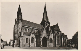 EP 7 -(44) GUERANDE  -  COLLEGIALE ST AUBIN - EDIT. ARTAUD , NANTES   -  2 SCANS - Guérande