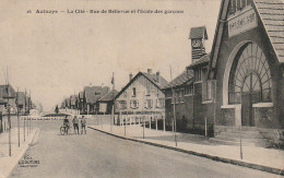 FI 27 -(59) AULNOYE  -  LA CITE -  RUE DE BELLEVUE ET L'ECOLE DES GARCONS - ANIMATION - ENFANTS  - 2 SCANS - Aulnoye