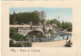 FI 20 -(57) METZ  -  FONTAINE DE L'ESPLANADE -  CARTE COULEURS  - 2 SCANS - Metz