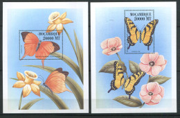 (lot 2) Mozambique ** 2 Blocs - Papillons Et Fleurs - Mozambico