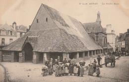 FI 14 -(56) AURAY  -  LA VIEILLE HALLE - ANIMATION -  2 SCANS - Auray