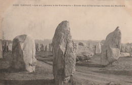 FI 15 -(56) CARNAC  - LES ALIGNEMENTS DE KERMARIO - ETUDE DES DIFFERENTES FORMES DE MENHIRS   - 2 SCANS - Carnac