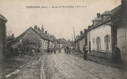 GU 1 -(60) FERRIERES  - ROUTE DE MONTDIDIER A SAINT JUST - ANIMATION -  VILLAGEOIS , SOLDATS   -  2 SCANS - Other & Unclassified