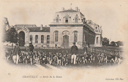 GU 1 -(60) CHANTILLY - SORTIE DE LA MEUTE - ANIMATION  -  2 SCANS - Chantilly