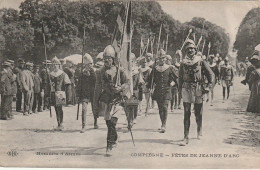 GU 2 -(60) COMPIEGNE  -  FETES DE JEANNE D'ARC - HOMMES D'ARMES  - DEFILE  -  2 SCANS - Compiegne