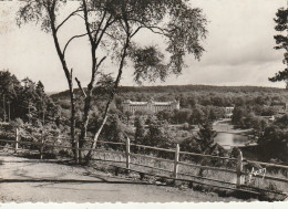 GU 5 -(61) BAGNOLES DE L'ORNE - VUE GENERALE SUR LE LAC ET LE GRAND HOTEL -  2 SCANS - Bagnoles De L'Orne