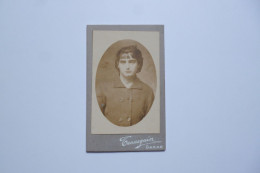 Photographie CDV -  Jeune Fille  -  Photographie TENNEQUIN  -  DAKAR  -  Sénégal - Sonstige & Ohne Zuordnung