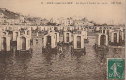 GU 7 -(62) BOULOGNE SUR MER  -  LA PLAGE A L'HEURE  DES BAINS  -  CABINES  - 2 SCANS - Boulogne Sur Mer