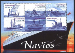 Mint Stamps In Miniature Sheet Ships Boats  2002 From Mozambique - Schiffe