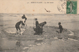 GU 8 -(62) BERCK PLAGE  -  LA MER MONTE -  JEUX D'ENFANTS - 2 SCANS - Berck