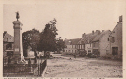 GU 13 -(63) ST PRIEST DES CHAMPS  - UN COIN DE LA PLACE  -  LE MONUMENT AUX MORTS - COMMERCES  - 2 SCANS - Autres & Non Classés