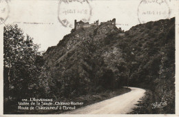 GU 14 -(63) VALLEE DE LA SIOULE - CHATEAU ROCHER - ROUTE DE CHATEAUNEUF A EBREUIL - 2 SCANS - Andere & Zonder Classificatie