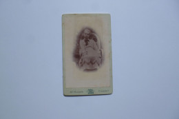 Photographie CDV -  Dame Assise  -  Photographie Mme ROZIER  -  Quartier Des Capucins  -  CREST  -  Drôme - Andere & Zonder Classificatie