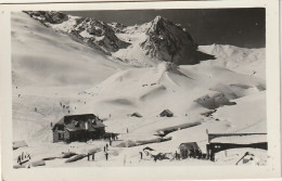 GU Nw - (65) CHAMPS DE NEIGE DE LA MONGIE - LES REFUGES - LE PIC D'ESPADE ET LE COL DU TOURMALET  - SKIEURS - 2 SCANS - Other & Unclassified