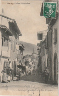 GU Nw -(64) SAINT JEAN PIED DE PORT  -  LA RUE D'ESPAGNE   -  ANIMATION - ANE -  2 SCANS - Saint Jean Pied De Port