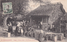 GU Nw- SAIGON - COCHINCHINE - SAISON SECHE - A LA POMPE CHACUN SON TOUR - ANIMATION - OBLITERATION 1911 - Viêt-Nam